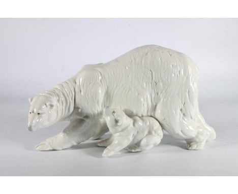 Large Nao of Spain porcelain model of a polar bear with cub, 33.5cm long.&nbsp; 