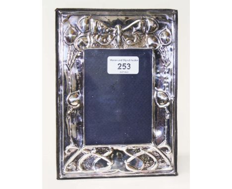 An Art Nouveau style silver photograph frame, sponsor's mark 'CSRLtd', London 1978, 15cm x 20.5cm.&nbsp;Condition - good, min