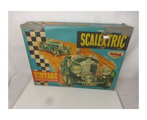 Tri-ang Scalextric Slot Car Set No.V3 Vintage Motor Racing Set to include 2 x Bentley slot cars, No.19 in green &amp; No.7 in