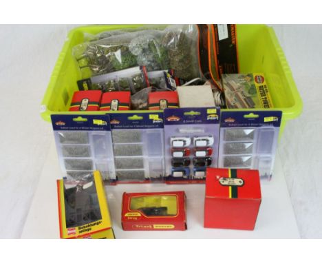 Quantity of carded, boxed and bagged OO gauge model railway trackside accessories to include 4 x Hornby R189 Brick Bridge, Ga