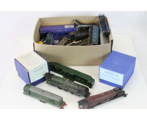 Quantity of Hornby Dublo model railway to include Duchess of Montrose locomotive, engine shells, boxed Transformer, boxed Con