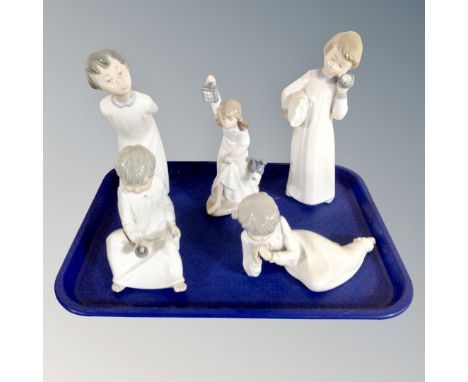 Five Nao figures - Children in night dress 