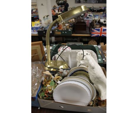 A TRAY OF SUNDRIES AND CERAMICS TO INCLUDE A READING LAMP, TWO STAFFORDSHIRE STYLE SPANIELS ETC.