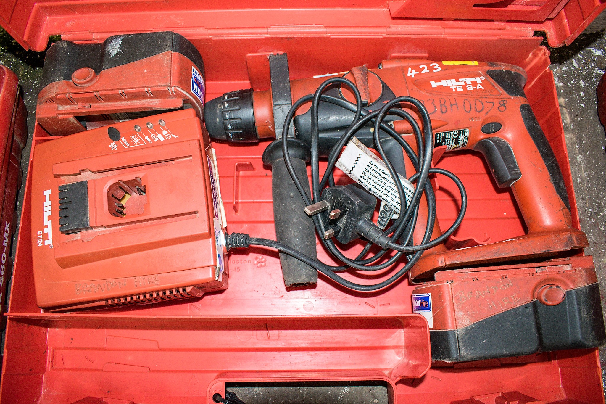 Hilti TE2A 24v cordless SDS rotary hammer drill c/w 2 batteries