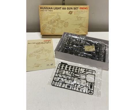 A Meng 1/35 military model set (unchecked) but looks complete 