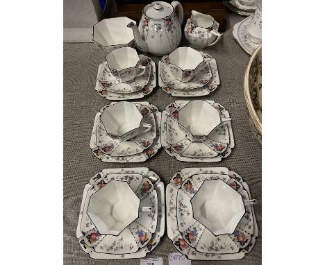 A vintage Shelley tea service pattern number 1149 21 pieces in good condition&nbsp;(one saucer has a hairline crack)