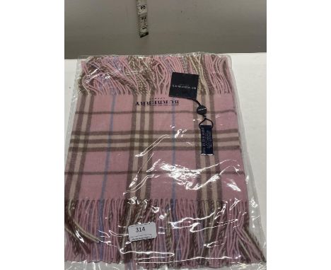 A new with tags Burberry 100% lambs wool pink long scarf with double tassels 150 x 37cm 
