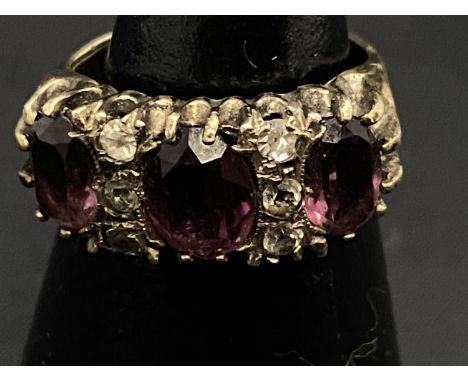 A vintage silver ring 