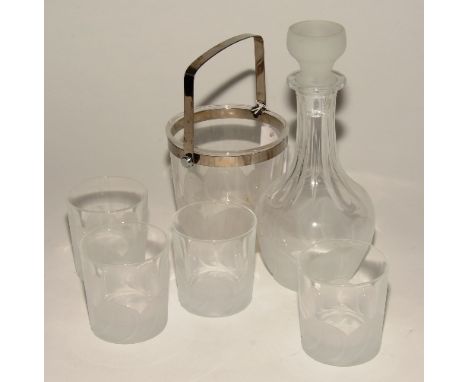 A French crystal decanter by Durand, with four matching tumblers and ice bucket (6)
