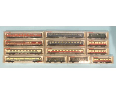 Fleischmann N gauge, thirteen boxed coaches: 8061, 8062 (2), 8064 (3), 8110, 8112, 8115, 8157, 8160, 8190 and 8191, (13). 