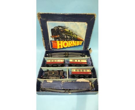 Hornby O gauge, 41, BR Passenger Set with 0-4-0 tank engine RN 3 82011, (boxed, box poor). 