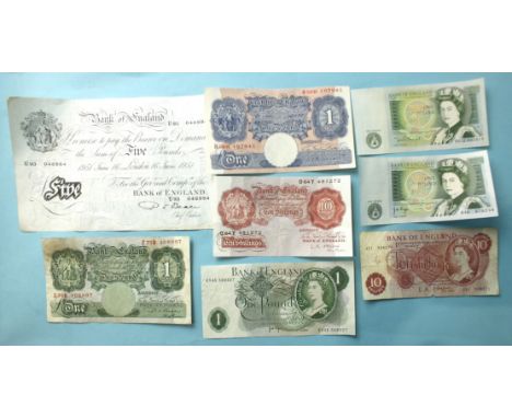 A collection of eight Bank of England bank notes:&nbsp;a white £5 note June 16 1951, U93 046 884, (Beale), 2x Britannia Issue