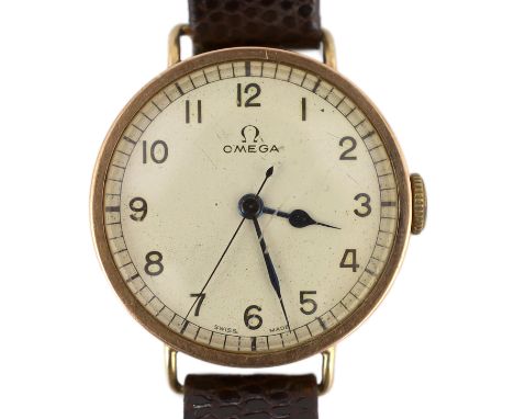 A gentleman's early 1940's Omega 9ct gold manual wind wrist watch, with Arabic dial, movement c.30SCT2, case diameter 33mm, g