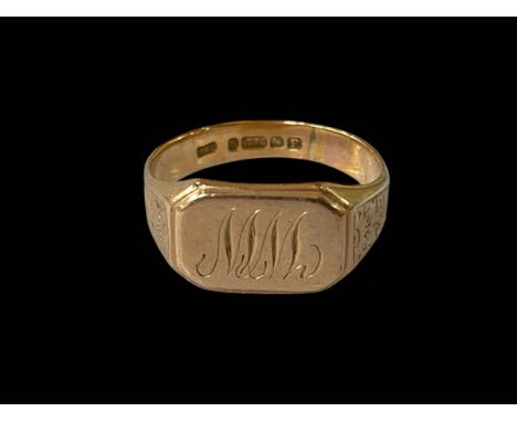 9ct gold signet ring.