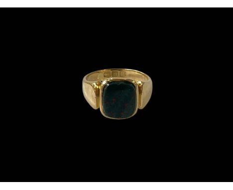 18ct gold blood stone signet ring, size J/K.