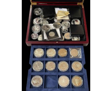 A very good collection of capsulated silver coins including Canadian dollars, Chinese Panda 1oz, US Liberty 1986 1 oz, Austra