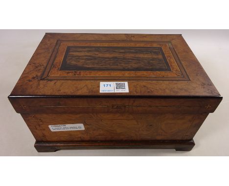 Victorian walnut jewellery box with brass inlay on bracket feet Condition Report Click here for further images, condition, au