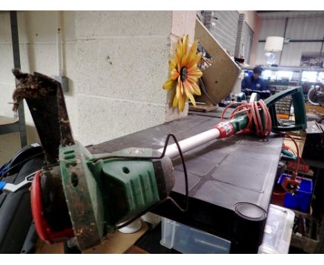 Qualcast 66T350A grass trimmer. All electrical items in this lot have been PAT tested for safety and have passed. This does n