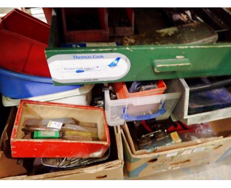 Large quantity of tap and die/cutting tools. Not available for in-house P&amp;P 