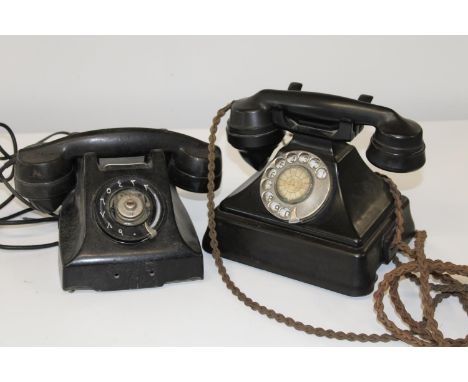Two vintage bakelite telephones (at fault) 