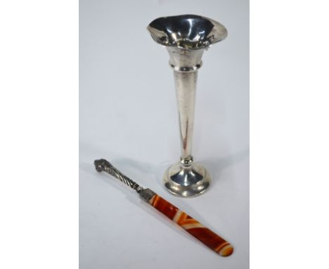 A late Victorian paper-knife with agate blade, the silver handle with snarling tiger's head finial, Birmingham 1896, to/w a t