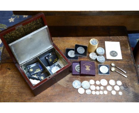 Two Victorian crowns 1889/93, to/w a small quantity of other Victorian and later silver coinage, two salt spoons, other coina