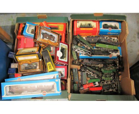 Extensive 00 gauge train set including Hornby, Hornby Dublo, Bachmann, Mainline and other engines, carriages, goods wagons an