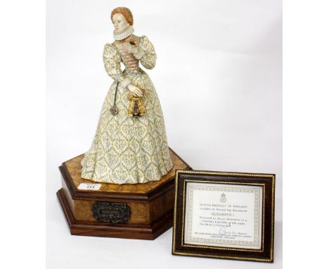 A ROYAL WORCESTER LIMITED EDITION FIGURE OF ELIZABETH I, numbered 18/250 with certificate of authenticity, modelled by Ronald