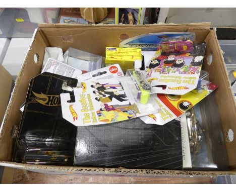 A quantity of mainly modern issue release diecast vehicles to include Siku, Hot Wheels, Dinky by Matchbox, and others, to inc