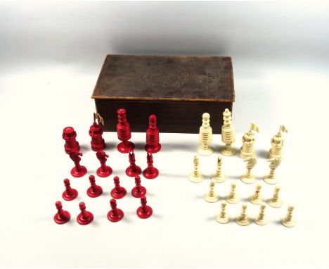Late Victorian turned bone "Barleycorn" chess set, tallest H.10.2cm, (full set, but missing 1 flag from red rook, some damage