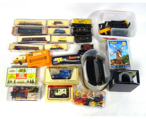 Lima N.Scale diesel engine, 3 Lima and 4 Wrenn Micro Model rolling stock, all boxed; 3 Hornby wagons, Matchbox Models of Yest