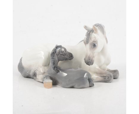 Royal Copenhagen porcelain model, Mare and foal, 4698, length 17cm.
