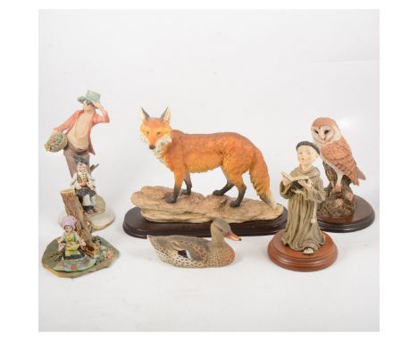 Leonardo resin model, Leicestershire Fox, 26cm, Genesis sculpture, The Try, and a collection of other models and ornaments.