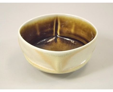 KAT LIVESEY A Kat Livesey (USA) tea bowl. Personal mark. Width 12cm. Purchased from the Leach Pottery.