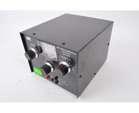 A retro vintage 20th century MFJ-974B Balanced line HF ATU 80m-10m 200W Balance Line Tuner&nbsp;