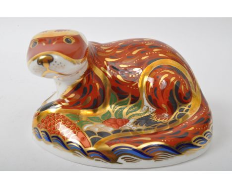 Royal Crown Derby - Otter - A vintage 20th century Royal Crown Derby NOS New Old Stock fine bone china boxed paperweight havi