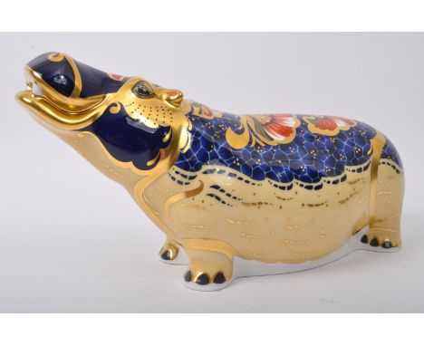 Royal Crown Derby - Hippopotamus - A vintage 20th century Royal Crown Derby bone china paperweight figure with gilded detaili