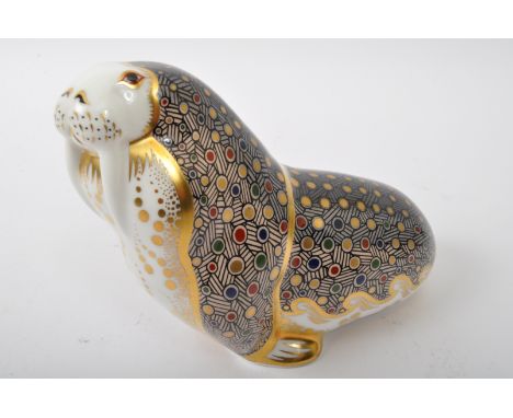 Royal Crown Derby -&nbsp; - A vintage 20th century Royal Crown Derby NOS New Old Stock fine bone china boxed paperweight havi