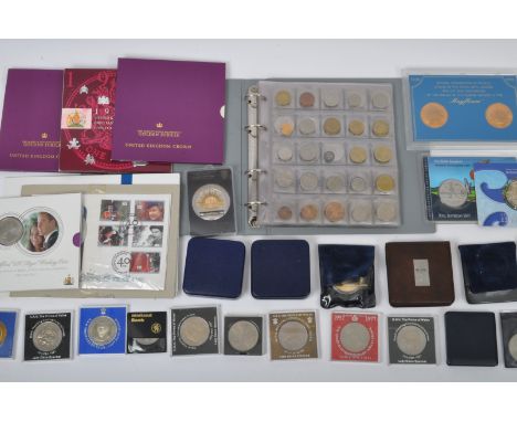 A collection of vintage 20th century UK &amp; foreign commemorative coins together with silver coins. The lot to also include