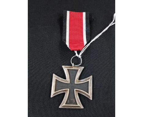 THIRD REICH IRON CROSS 2ND CLASS (REPLACED RING) 