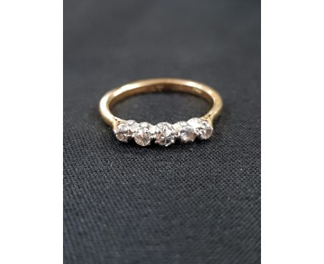 5 STONE 18 CARAT GOLD RING (4 DIAMONDS) 