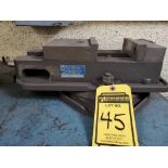Kurt D675 6" Rotary Machine Vise & 8" Machine Vise
