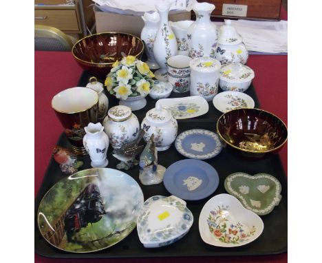 Collection of Carlton ware, Aynsley and Beswick. Condition report: See terms and conditions.    