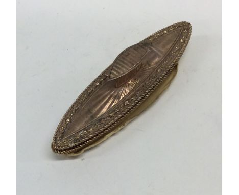 A fine quality silver gilt engine turned nail buffer. London. Approx. 72 grams. Est. £20 - £30.