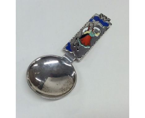 DAVID ANDERSEN: A silver and enamel long caddy spoon. Approx. 32 grams. Est. £40 - £60.