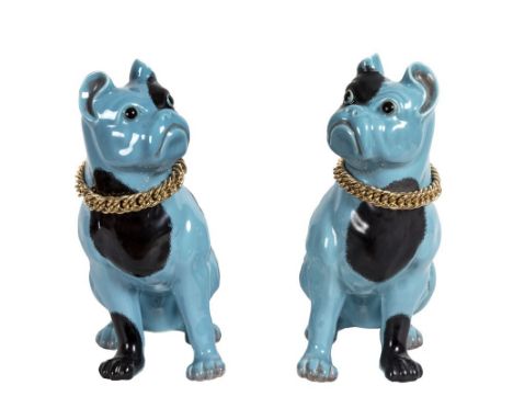 Fornasetti, coppia di sculture in ceramica, Bulldog con collare. A forma di cane, nei torni del turchese e nero, altezza cm. 