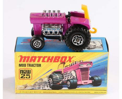 Matchbox Mod Tractor new 25, boxed as new