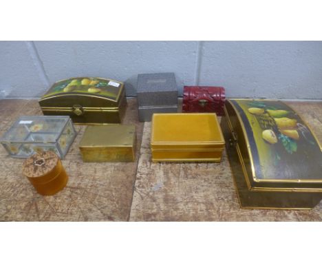 Eight jewellery boxes and trinket boxes 