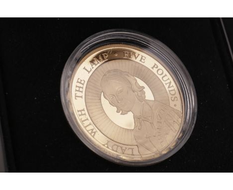 THE ROYAL MINT THE LADY WITH THE LAMP GOLD PROOF £5 COINin capsule, in a fitted box, with certificates