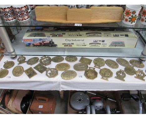 25 assorted brass rally plaques inc. Lincs steam and vintage, Newark and Notts county show, Epworth festival of the plough et